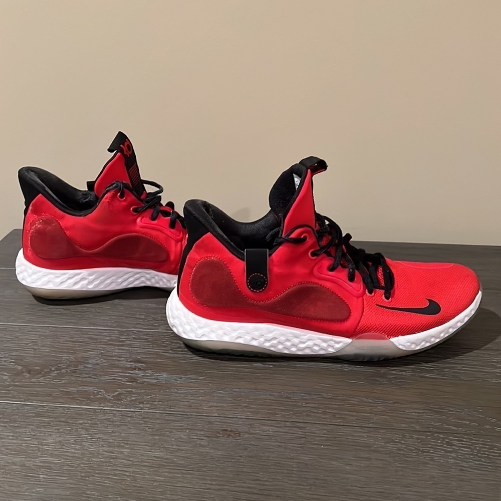 Nike Kd Trey 5 Vii men’s sneakers, EUC, size 9.5